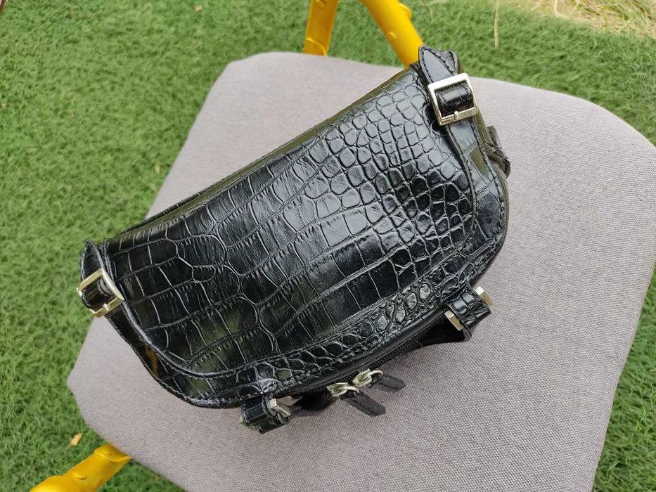 жіноча сумка fiorelli з iталii пiд крокодилову шкіру чорного кольору