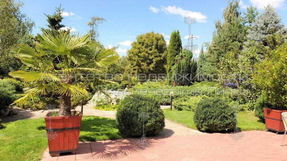 Оренда будинку під пансіонат на березі озера с. Горенка 650 м²