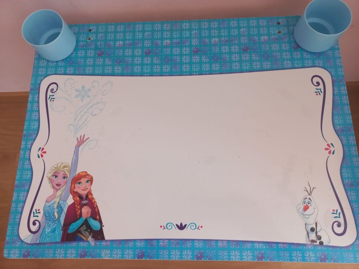 Conjunto livreiro mesa e banco Frozen