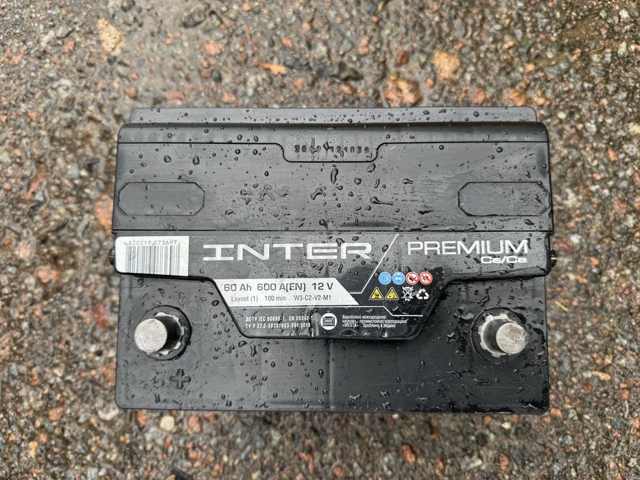 Срочно !!! Почти Новый акамулятор 100 Ам 60 АМП.  62 АМП