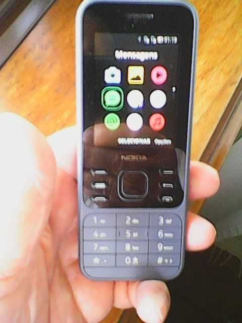 Telemóvel Nokia 6300 DS-Aceita Cartão de Memória Micro SD até 32 Gb