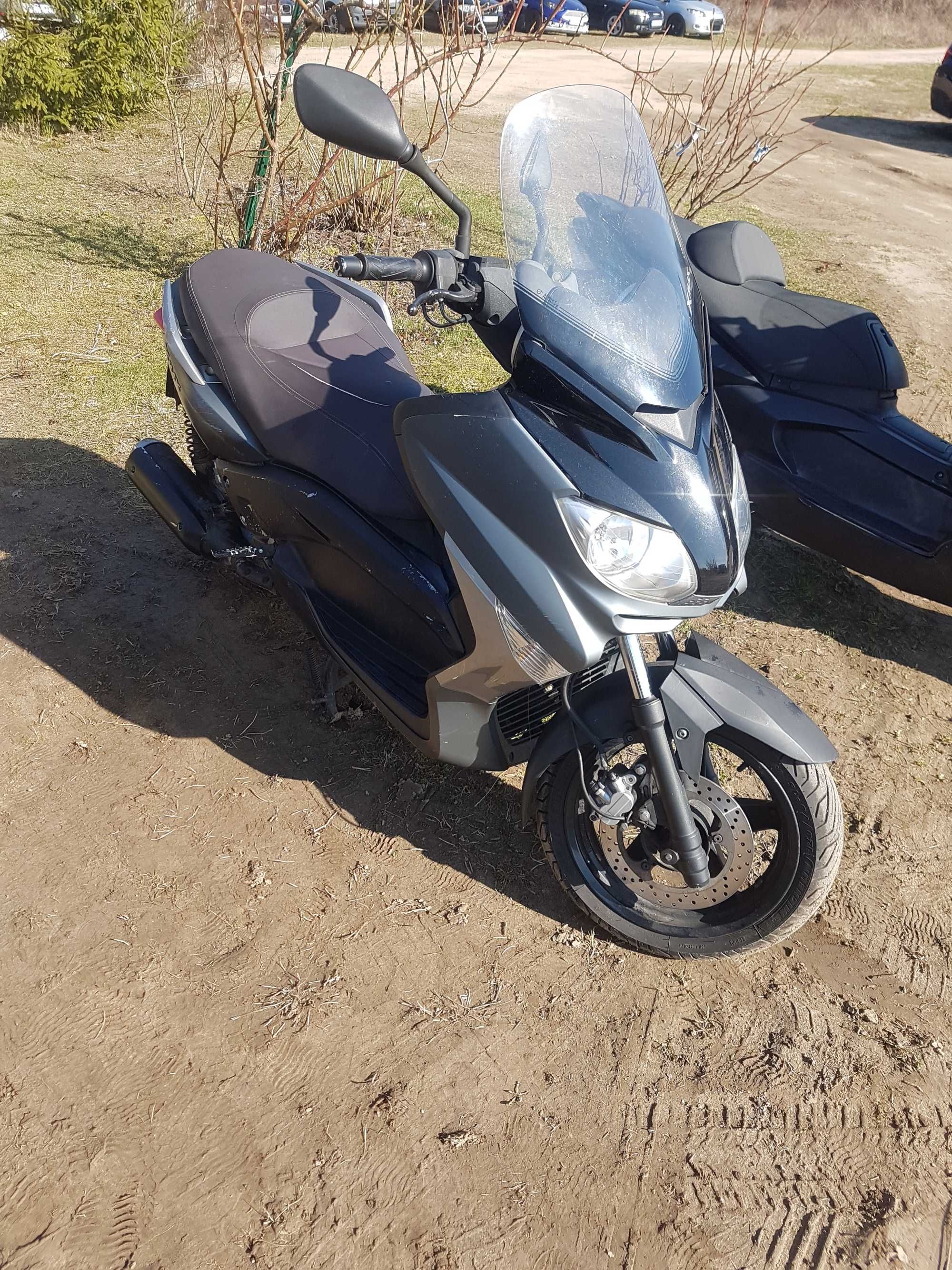 X-max 250 cc  2010 yamaha