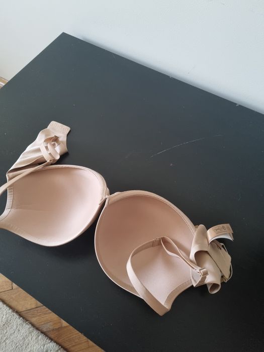 Бюст Skims ultimate nipple push-up