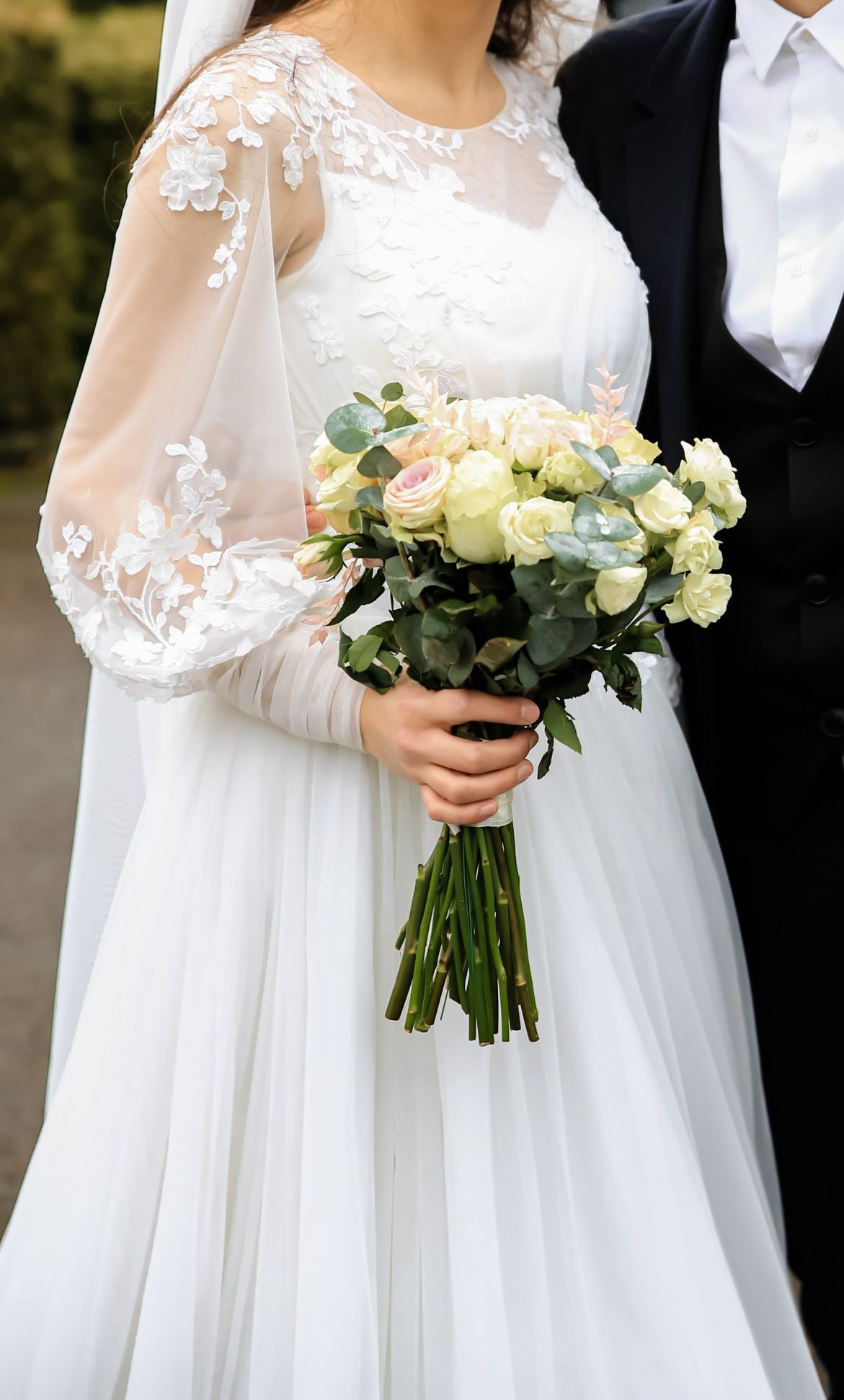 Весільна сукня, фата, кільце, чохол