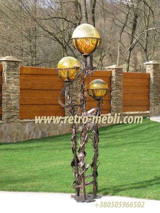 Ковані світильники. Художня ковка. Вироби з металу. Бра. Люстра.