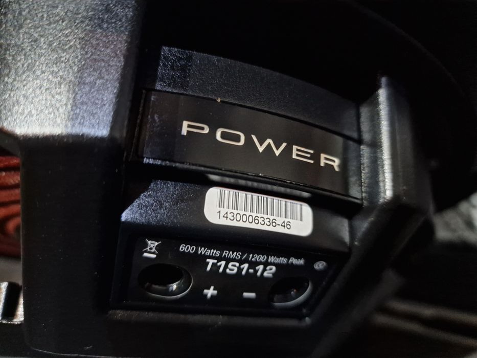 Skrzynia basowa subwoofer tuba Głośnik 30 cm Rockford Fosgate T1S1-12