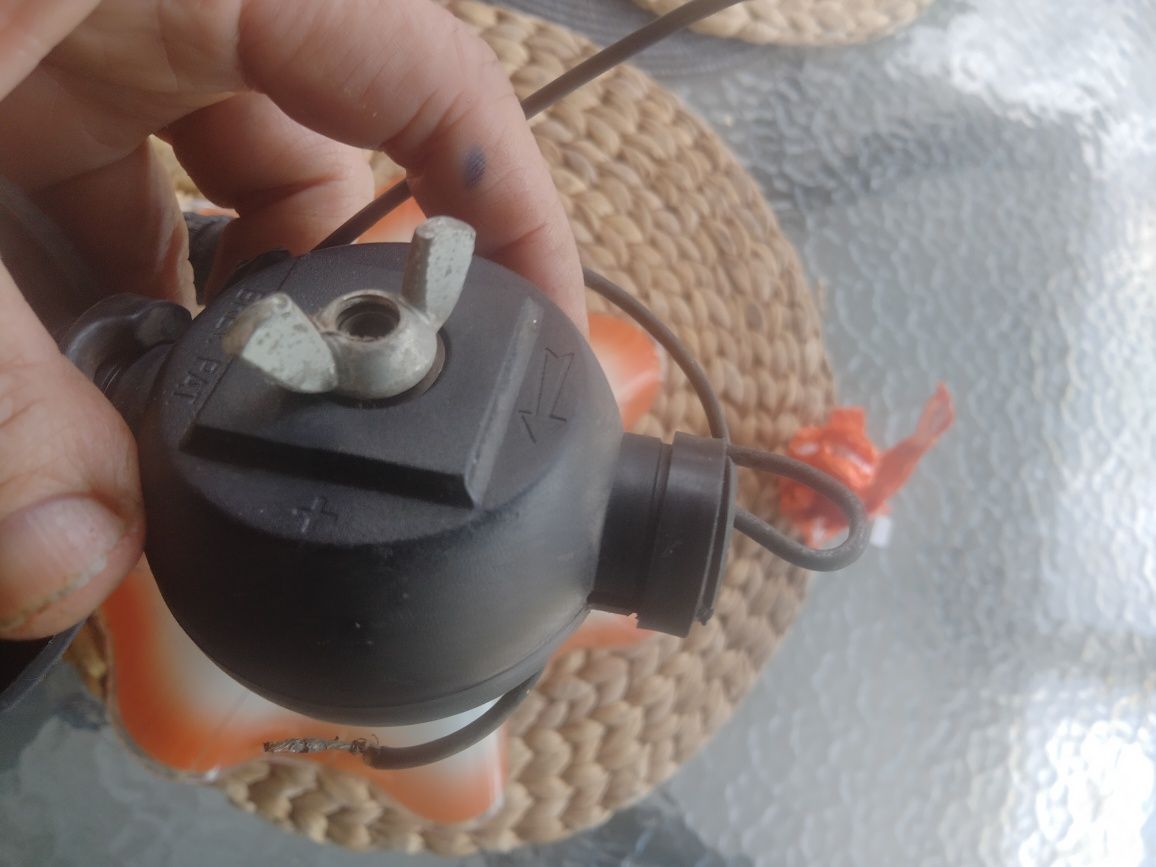 Lampa z epoki PRL-u