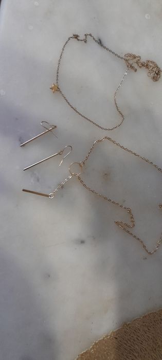 Бижутерия две цепочки и серьги