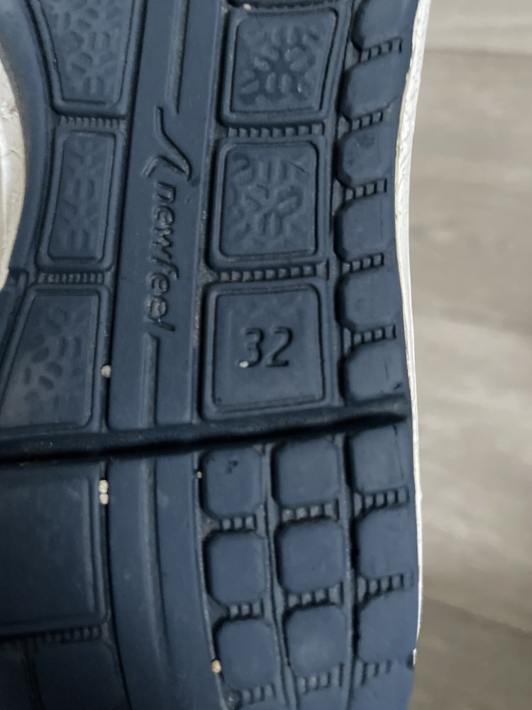 Buty sneakersy newfeel 32