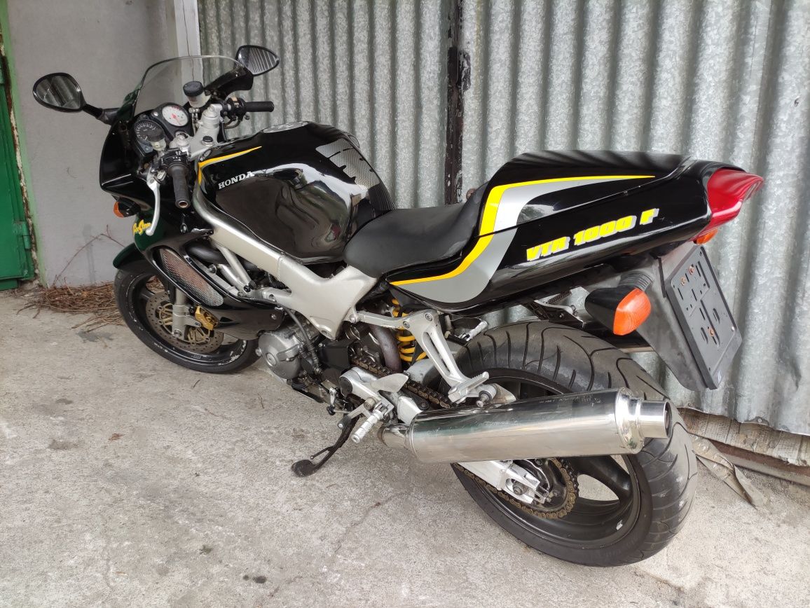 Honda VTR 1000 Firestorm - mocne V2 100%sprawna RATY Transport