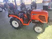 Trator novo 25 cavalos com traçao