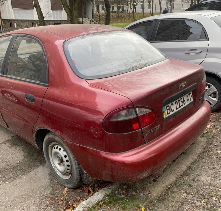 Автомобіль Sens Daewoo