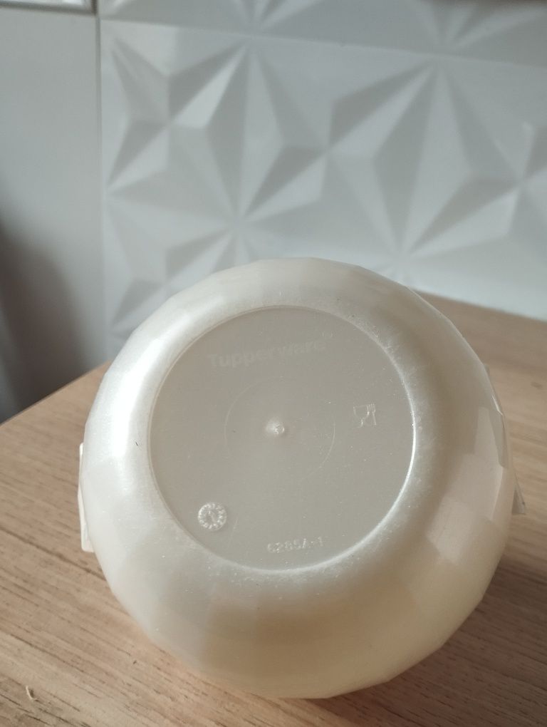 Tupperware pojemnik na cebulę