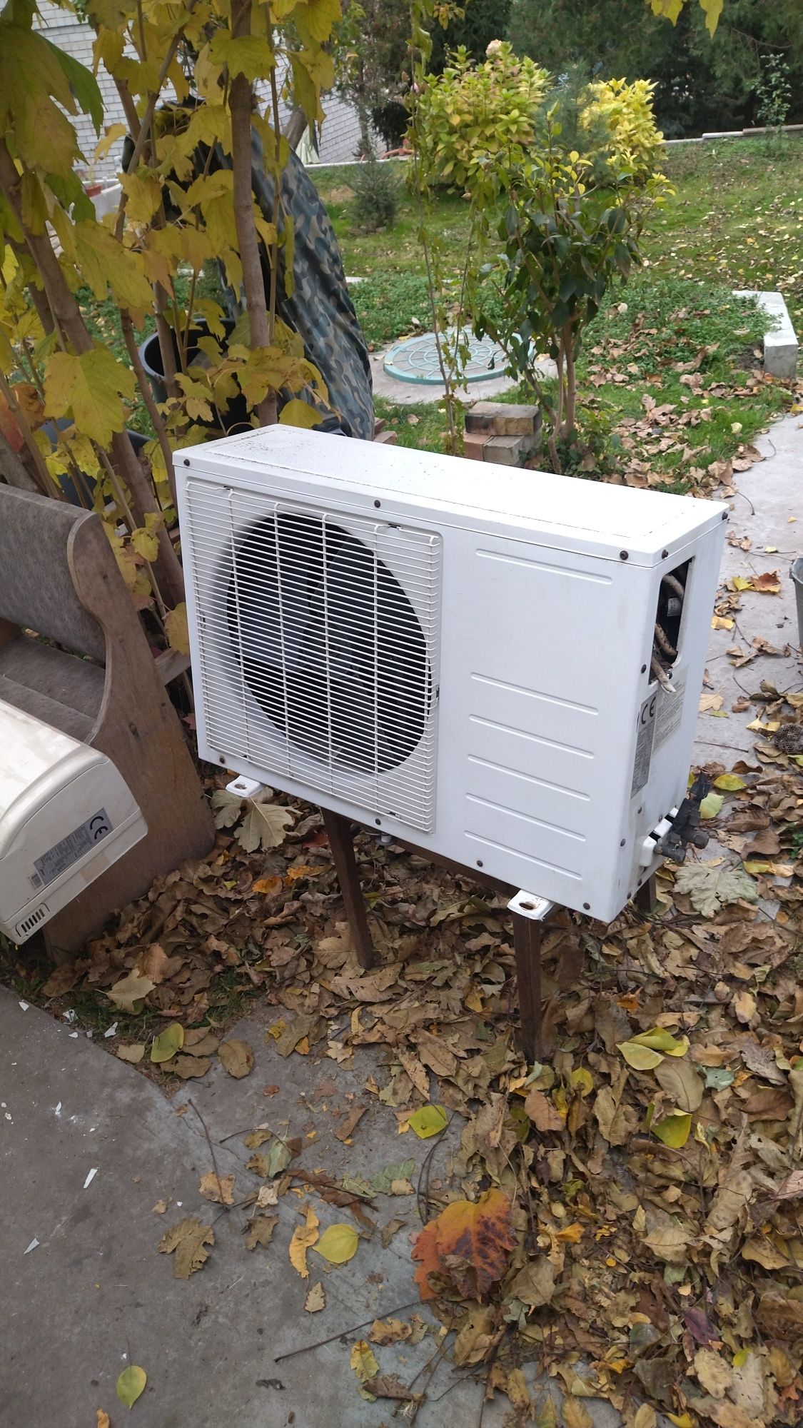 Кондиціонер Midea 12
Розрахований на площу приміщенн