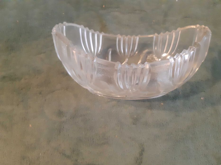 Szklana miseczka łezka