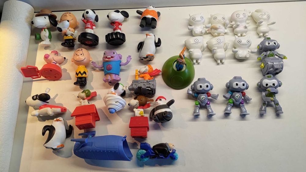 Ugly dolls uber kids snoopy снупі посіпаки лот іграшок Макдональдс