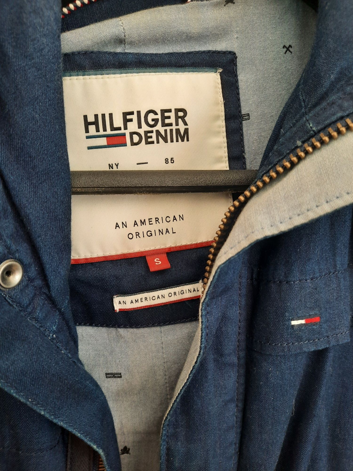 Tommy hilfiger dennim hoodie jacket