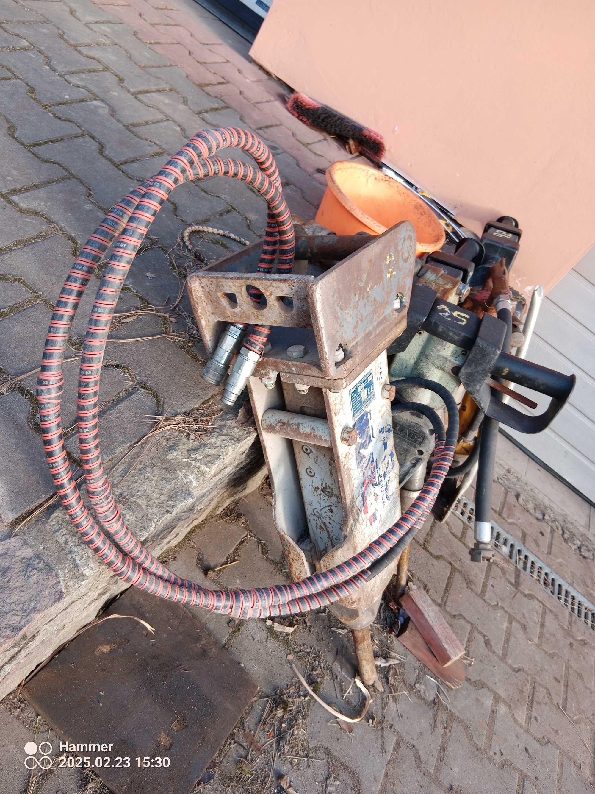 Młot Hydraulik FX15 - TOP  Kubota 2-2.5 t