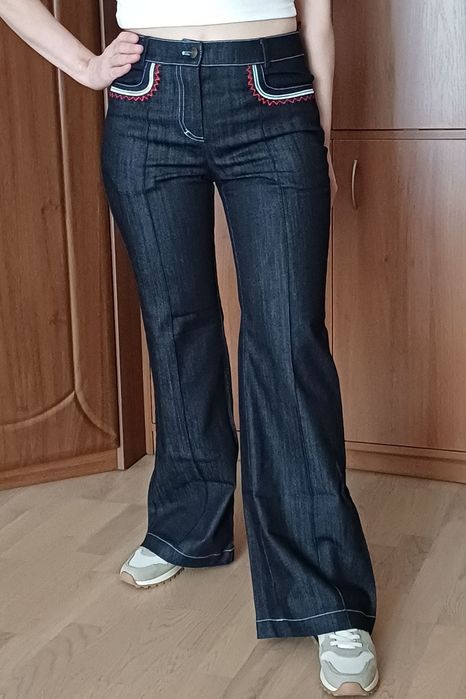 Продаю чёрные женские джинсы, Долчедонна, размер 44 (ukr)