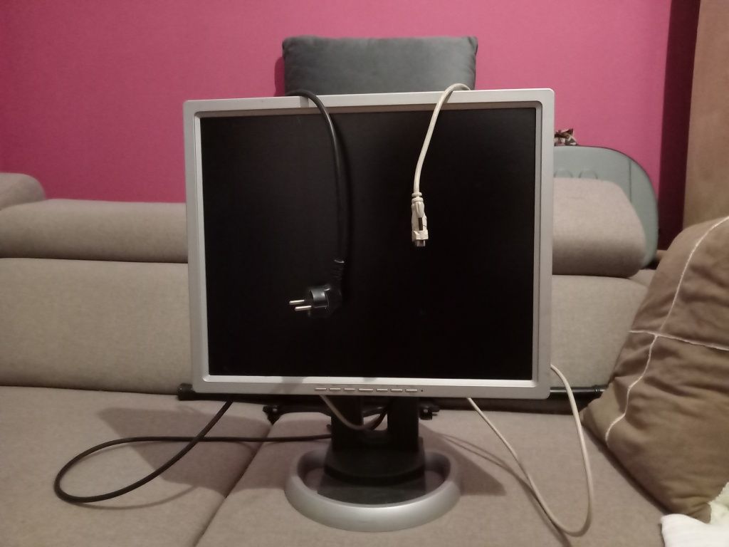 Monitor komputerowy