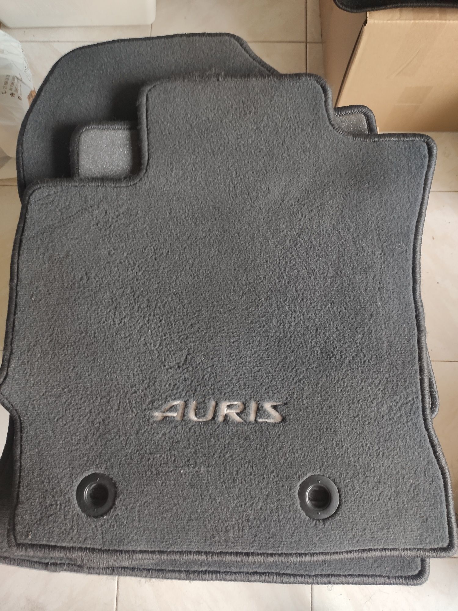 Tapetes Toyota Auris Novos a estreia
