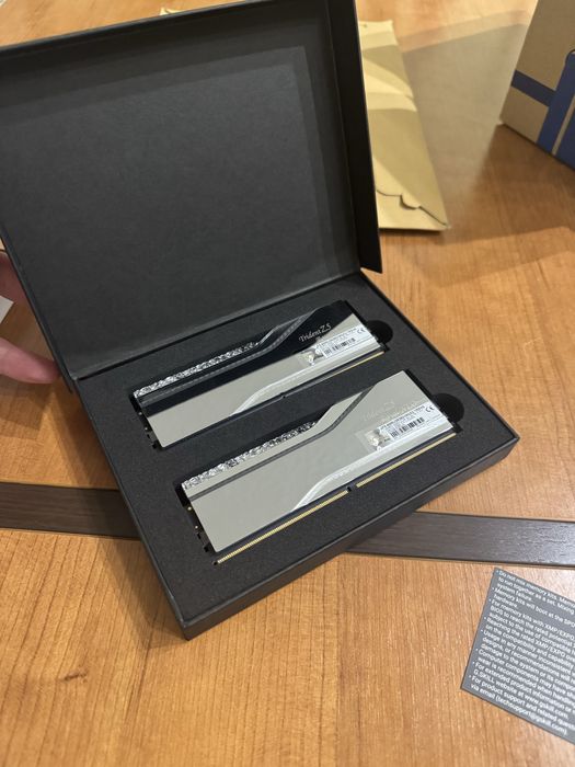 RAM GSKILL Trident Z5 Royal Neo 32Gb DDR5 6000mhz CL28 Silver