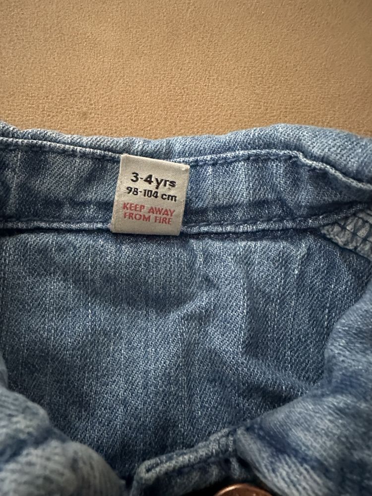 Джинсовая курточка 3-4 года /джинсовый пиджак