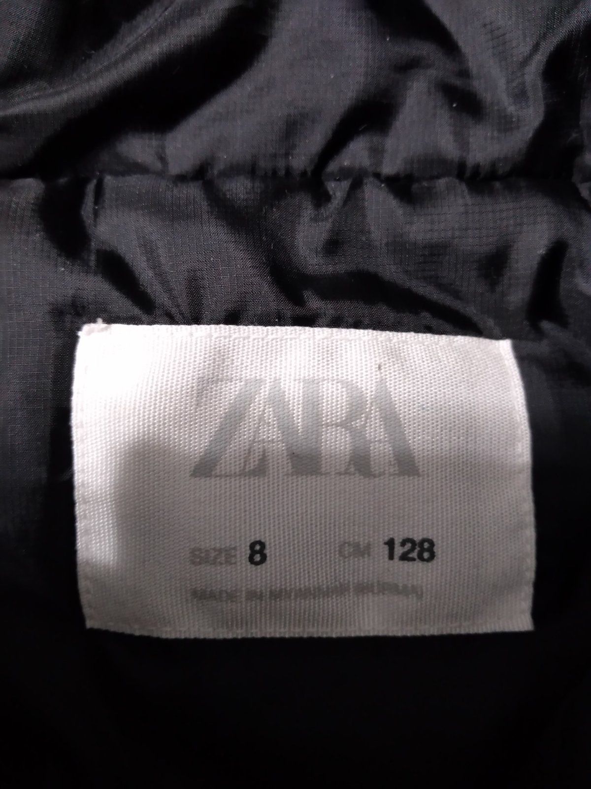 Продам анорак Zara размер 128см