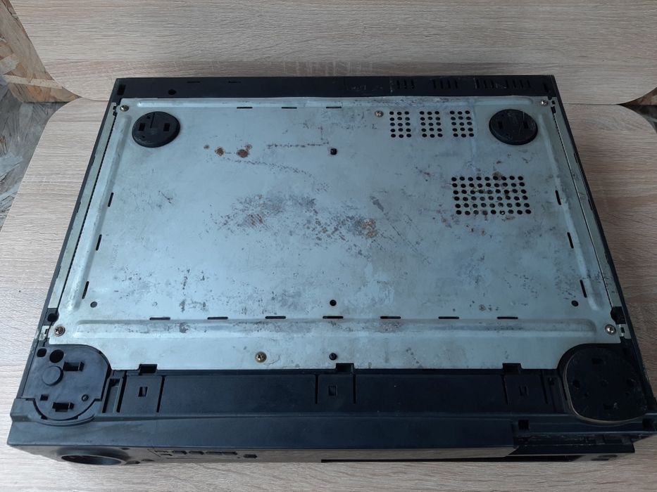 Видеомагнитофон Panasonic NV-HD100EG на запчасти.