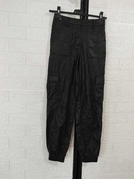 Spodnie rozmiar s wysoki stan cena 8 zł