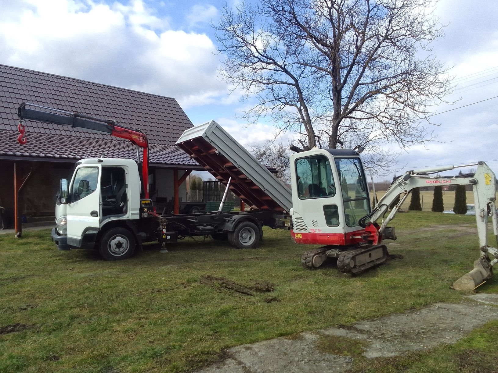 Usługi transport drzewa węgla piasek żwir kostka załadunek HDS Wywrotk