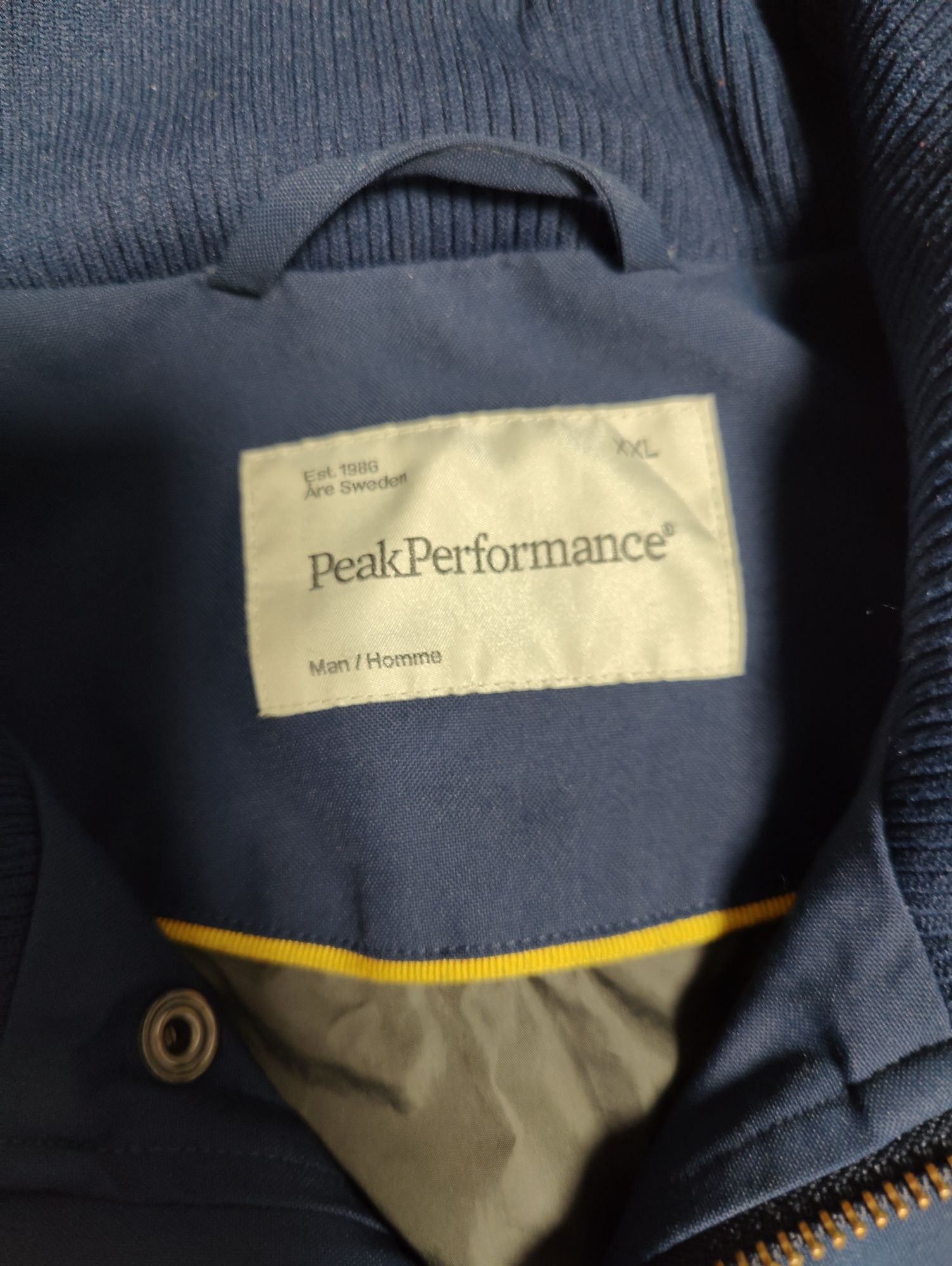 Super kurtka lekko ocieplana Peak Performance rozm XL