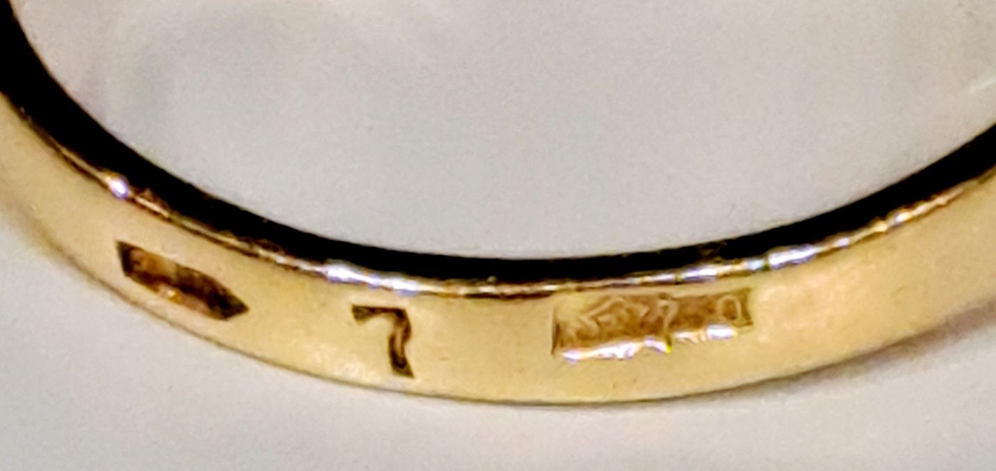 СССР. Золотое кольцо с бриллиантами.  750 проба. 4,21 грм