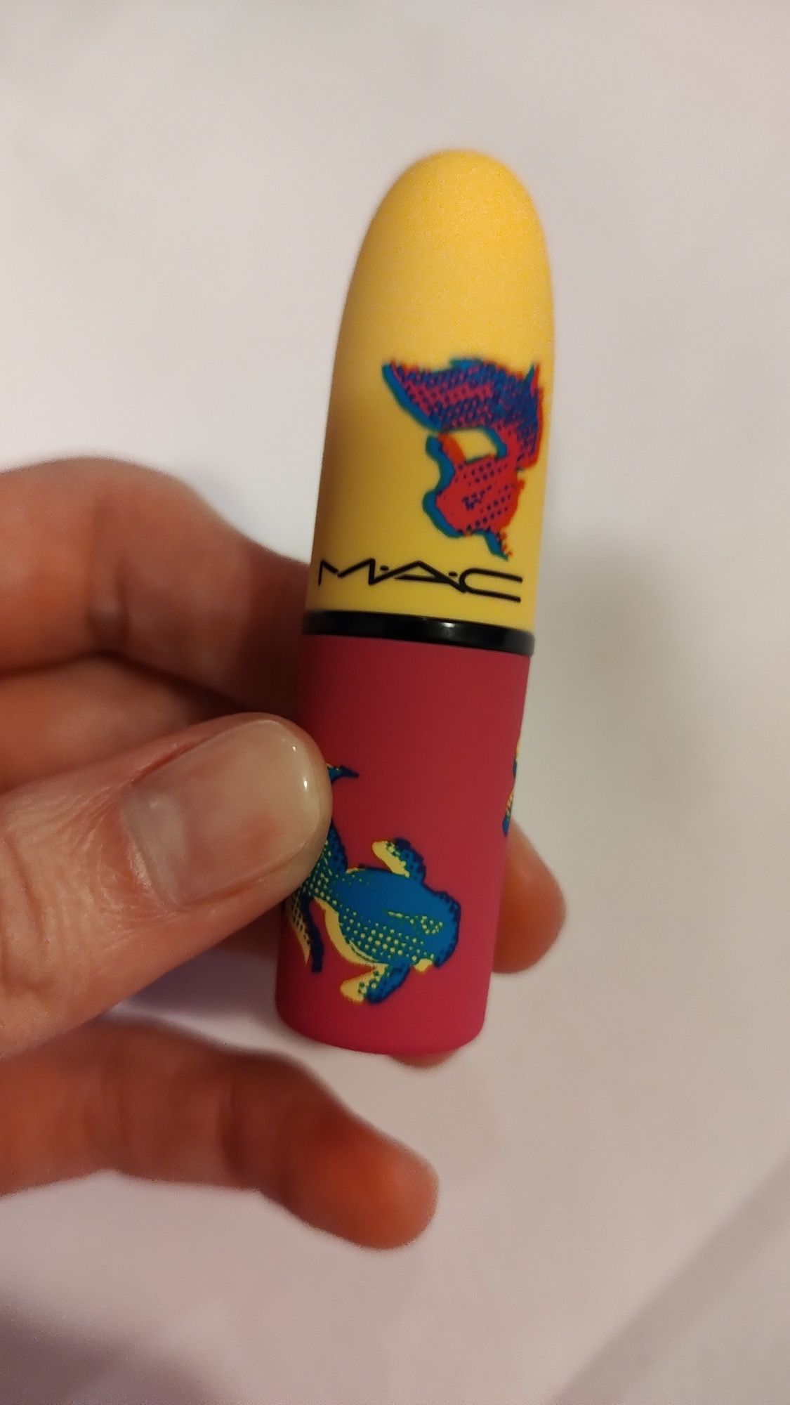 MAC Lunar New Year Powder Kiss szminka Healthy Wealthy and Thriving