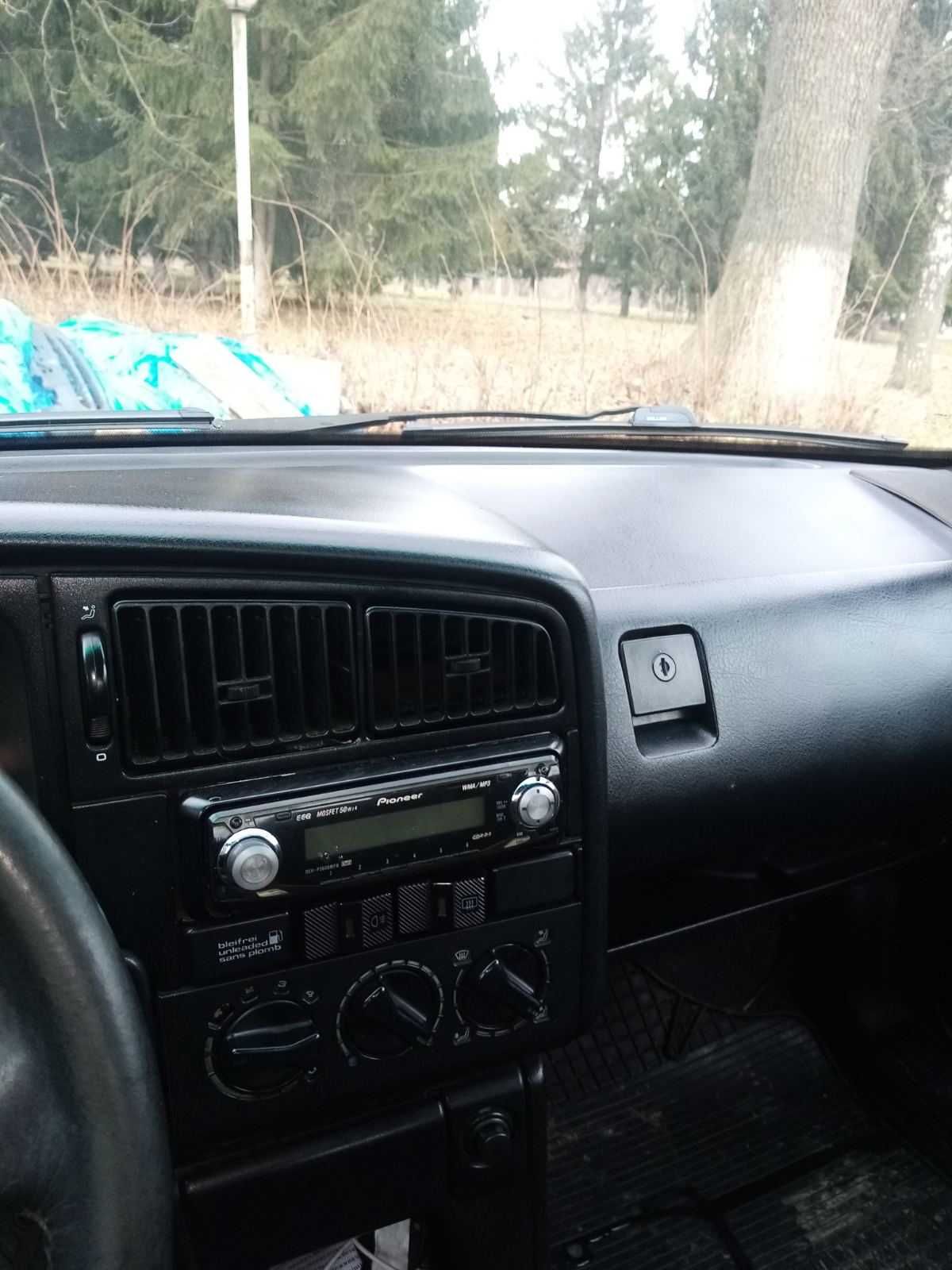 Авто passat b3 2.0 1990р.в.