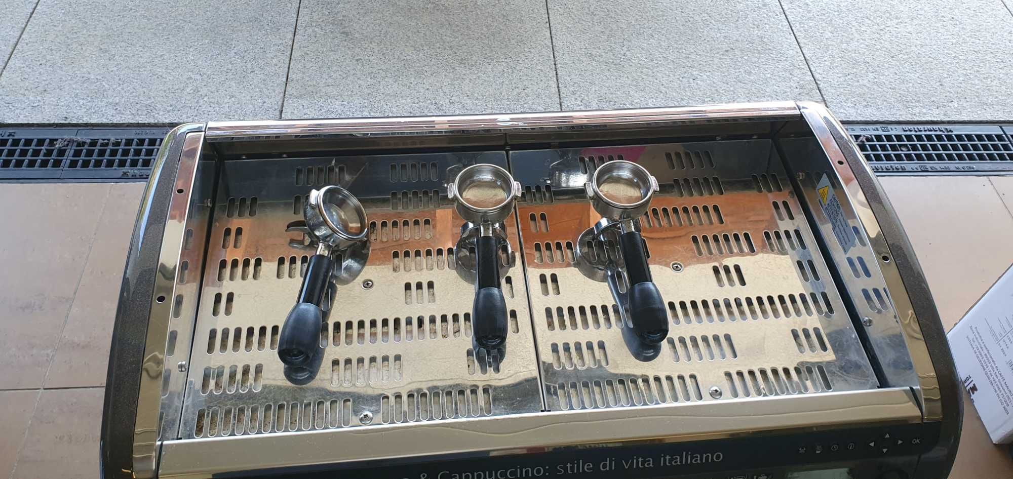 Ekspres do kawy La Cimbali m39 Dosatron