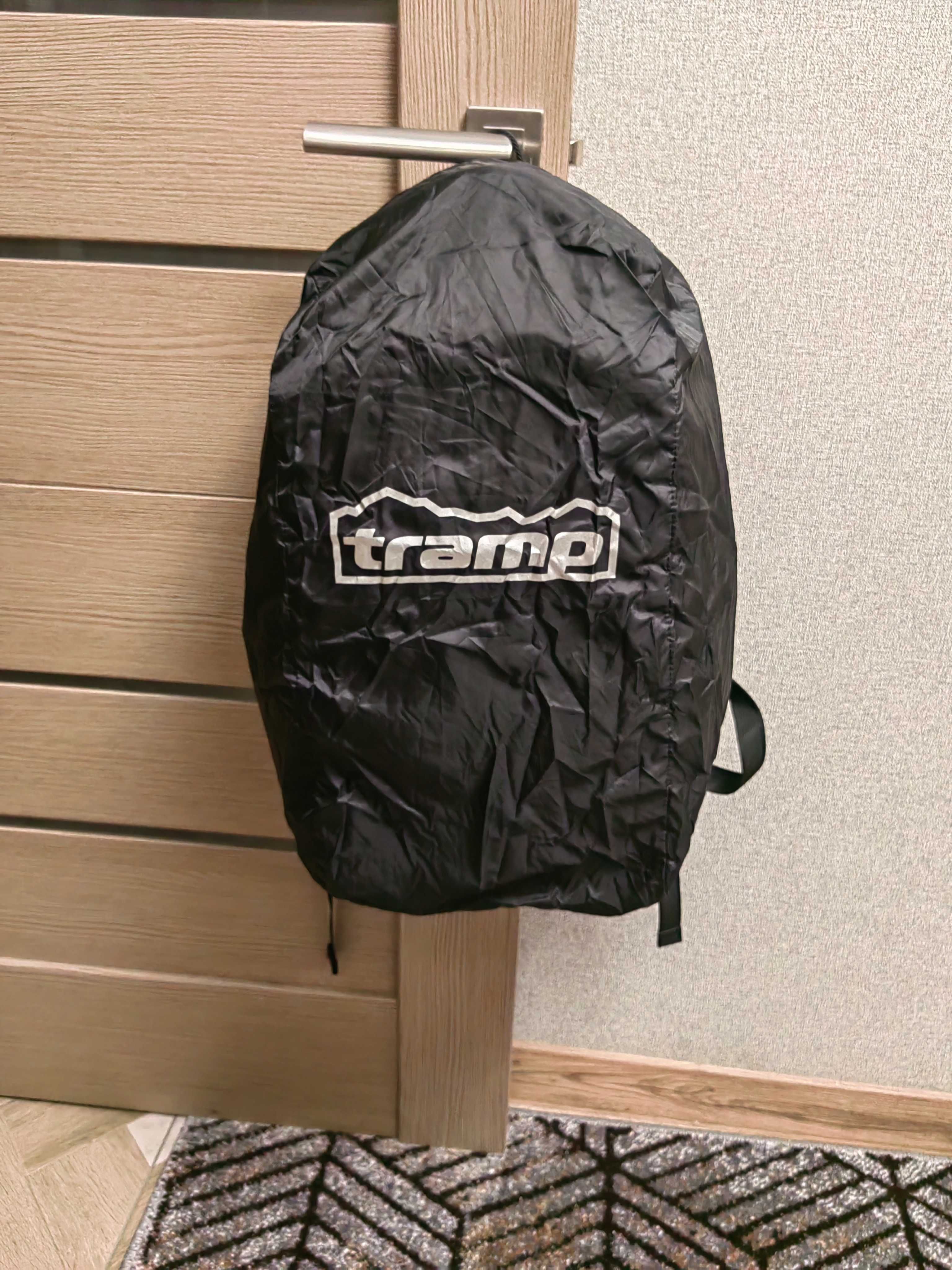 Чохол на рюкзак Tramp чорний, М