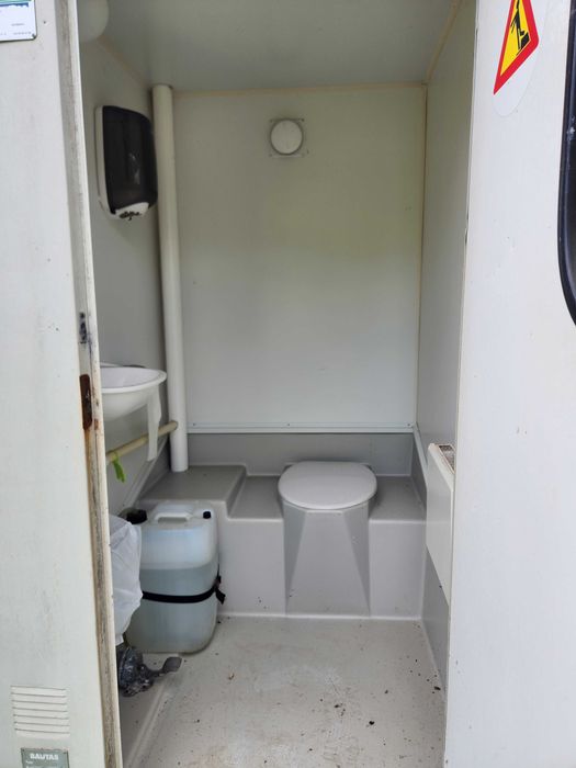 Ubikacja budowlana mobilna zbiornik asenizacyjny Arnpro wc danfo