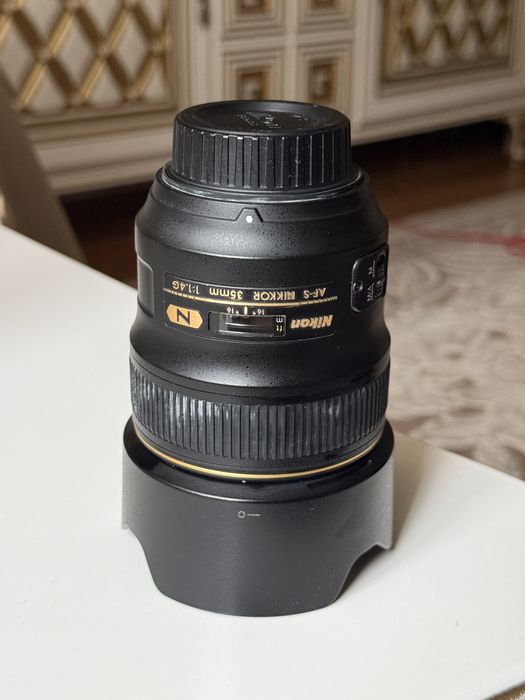 Об'єктив Nikon 35mm f/1.4G AF- S Nikkor Top