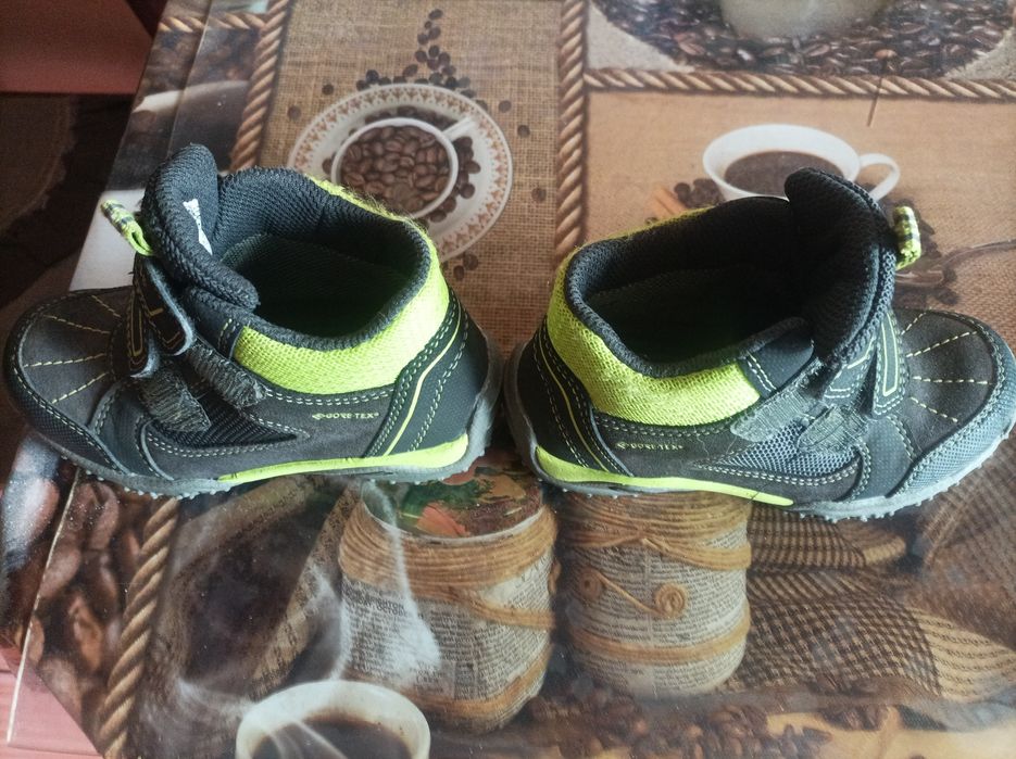 Детские кроссовки Superfit р-р 25 стелька 14.5