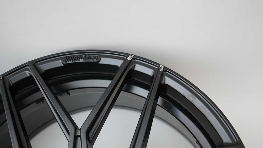 Alufelgi Felgi aluminiowe Motec One GT 5x114,3 R19 8,5J ET40