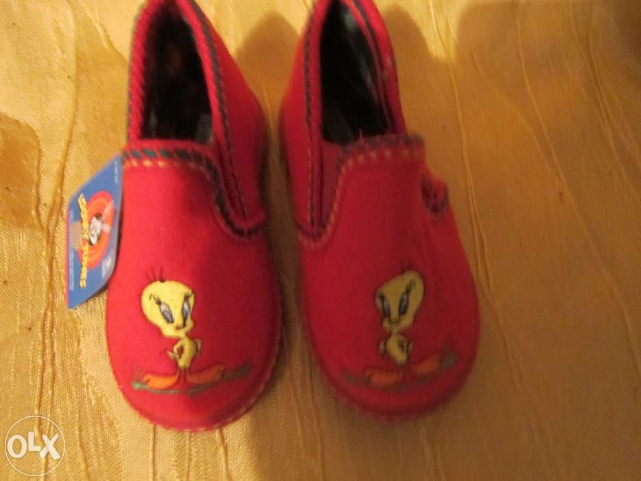 Pantufas para criança looney tunes vermelhas com tweety tamanho 22 nov