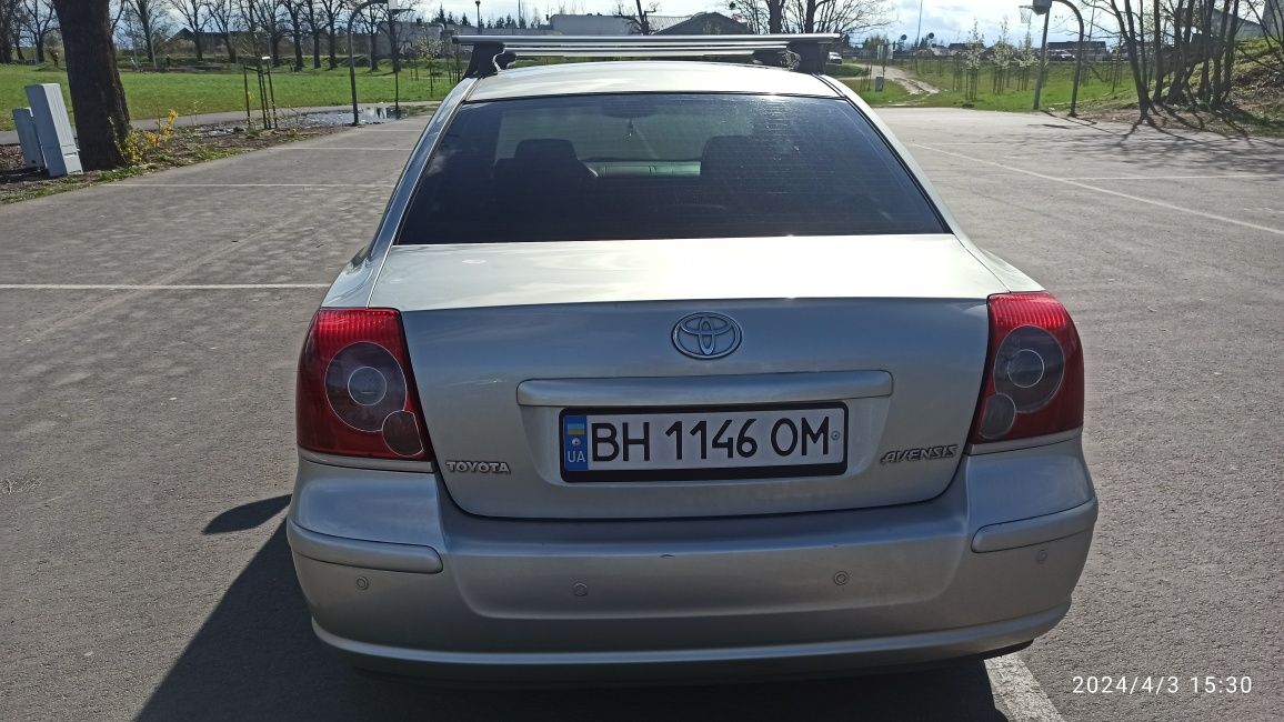 Toyota avensis 2007 (офіційна - не бляха)