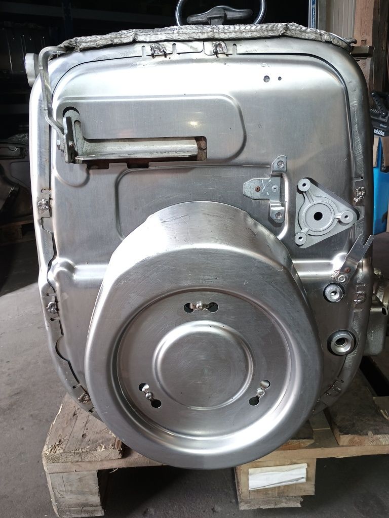 Regenerowany katalizator SCR DOC DAF euro 6 cały środek nowy.