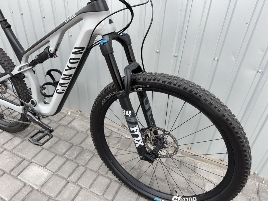 Карбоновий велосипед 2022 Canyon Neuron 2022 CF 8.0 двопідвіс Fox L