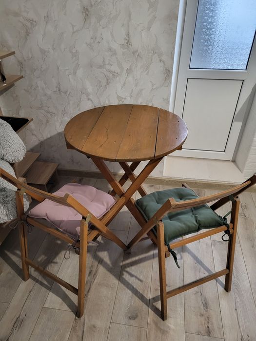 Комплект меблів (столик + 2 стільці)