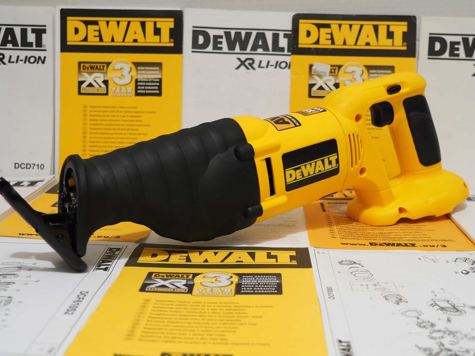 Przecinarka DEWALT DC 380 pila lisi ogon 18v bez bateria germany