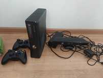 Xbox 360 slim + 2pady +6 gier