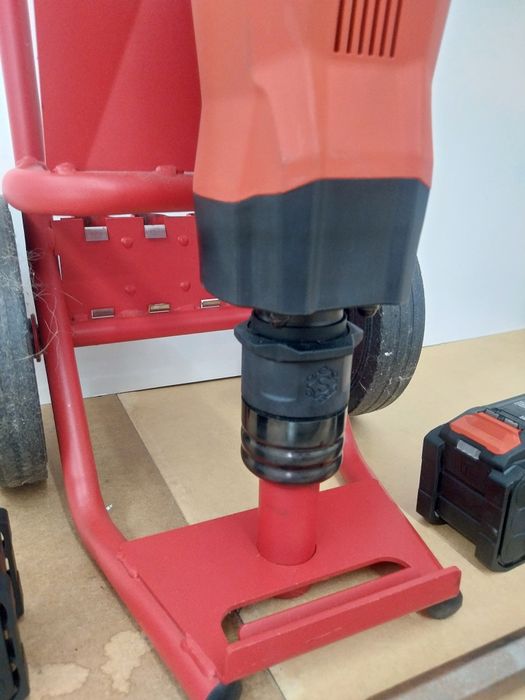 Hilti TE 2000-22 Młot Udarowy Wyburzeniowy Akumulatorowy 2x12Ah 2022.8
