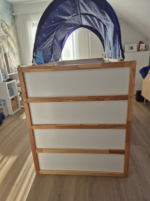 Łóżko Kura 90x200 baldachim, materac i organizer